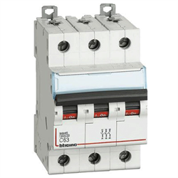 Interruttore magnetotermico 3P CURVA C 63A 4,5KA